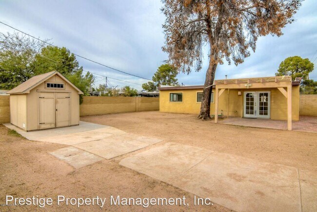 Building Photo - 4 br, 2 bath House - 4656 E 14th St
