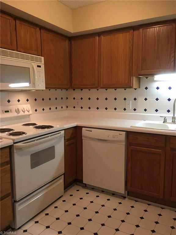 Building Photo - 102 Wafco Ln