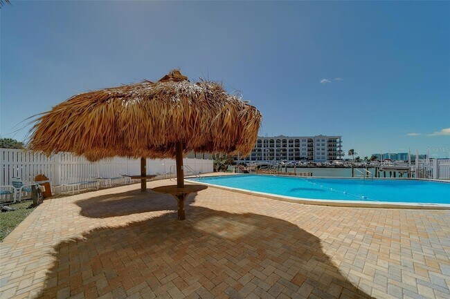 Building Photo - 255 Dolphin Point