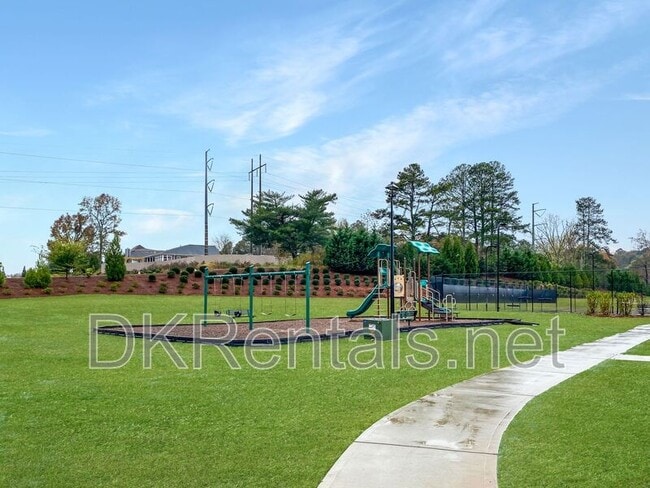 Building Photo - 2650 Quarterdeck Dr