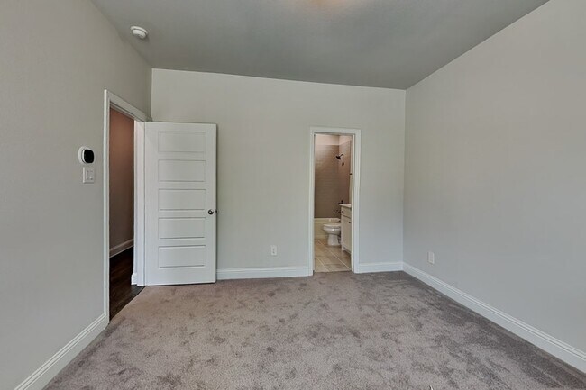 Building Photo - 2232 Palomino St