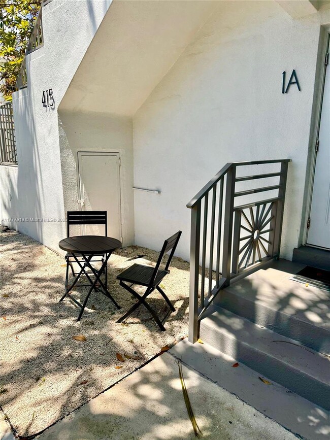 Building Photo - 415 75th St