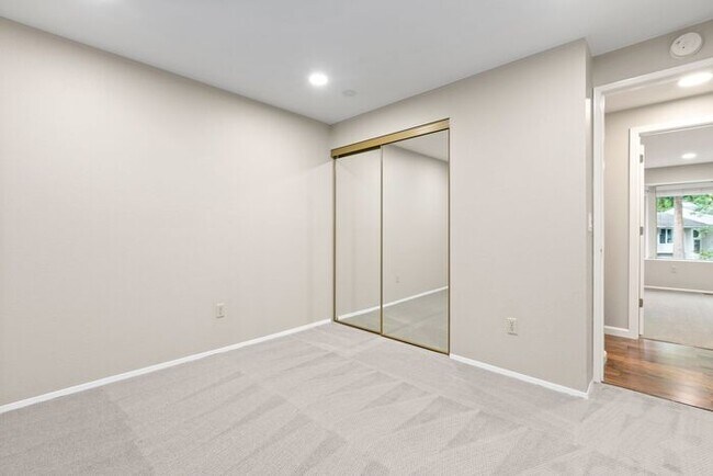 Building Photo - Air Conditioned Urban Retreat in Whispering Pines