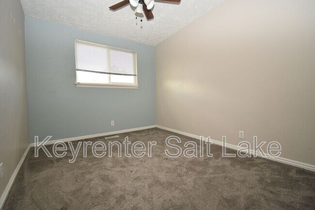 Building Photo - 3215 S 4400 W