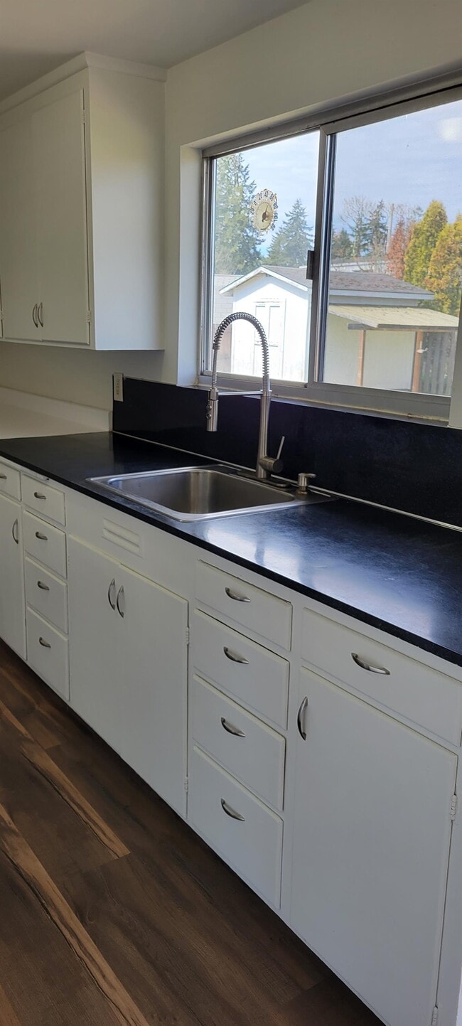 Building Photo - 6207 Wildaire Rd SW