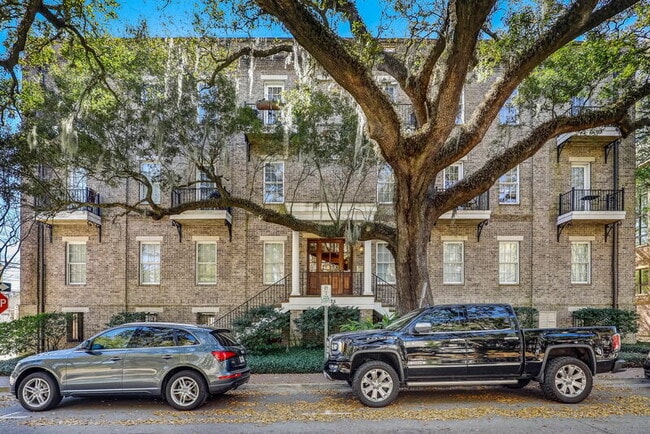 Building Photo - 425 East McDonough Street