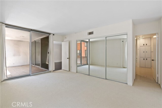 Building Photo - 131 N Gale Dr