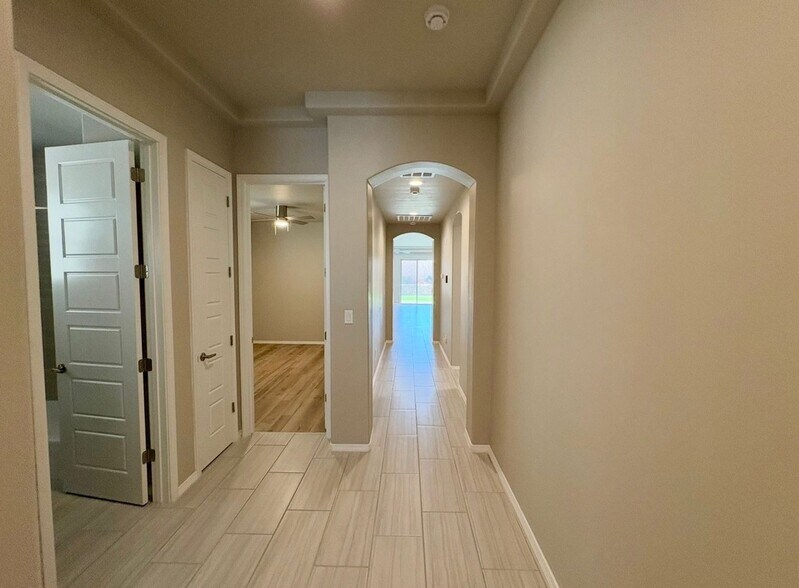 Building Photo - 4256 Crowned Eagle Loop NE