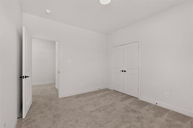 Building Photo - 818 Monza Dr