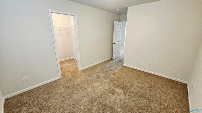 Building Photo - 276 Fenrose Dr