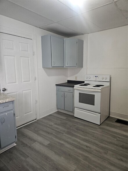 Building Photo - 539 State St