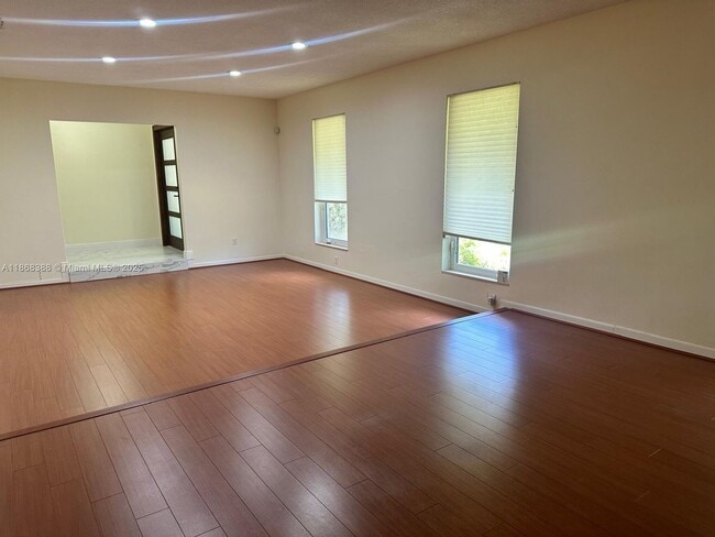 Building Photo - 9480 SW 99th St