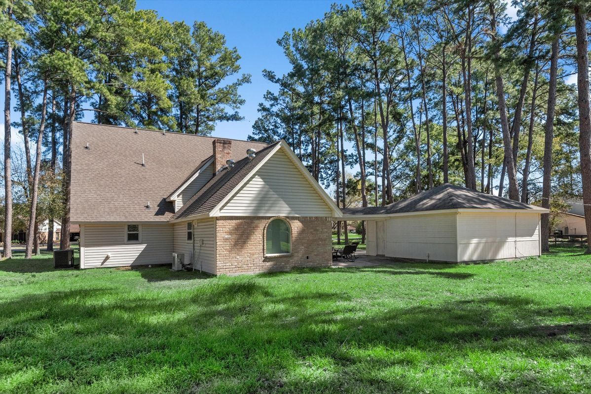 Building Photo - 16835 W Maglitto Cir