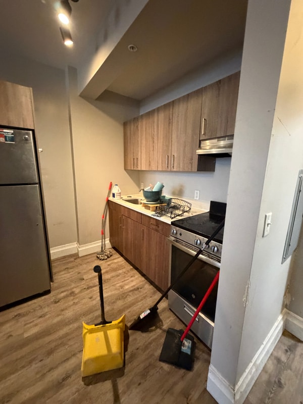 Building Photo - 106 N Grove St