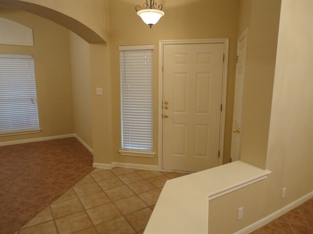 Building Photo - 2116 Faldo Ln