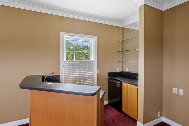 Building Photo - 91 Heathrow Ln