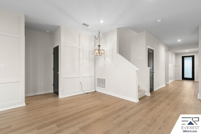 Building Photo - 249 Montgomery Ct