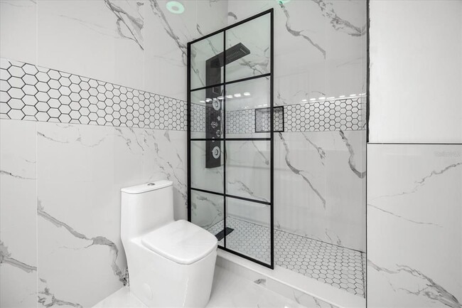 Building Photo - 1316 Lake Baldwin Ln