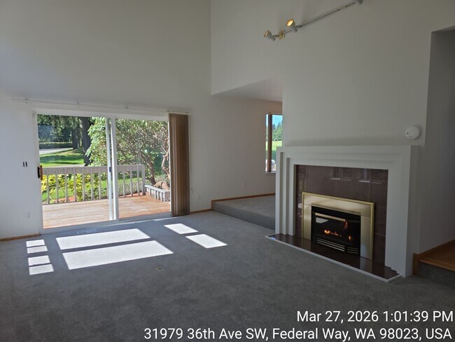Building Photo - Twin Lakes life on a golf course -4 level home -  4 bedroom 2.5 bathroom with 2 car garage - Move...