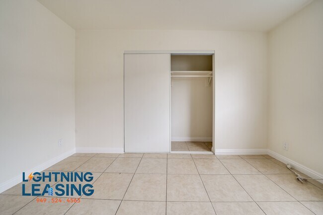 Building Photo - 8140 Langdon Ave
