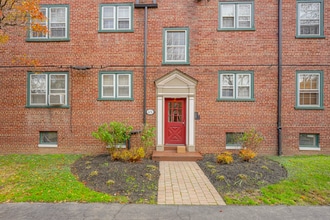 Building Photo - 671 Franklin Pl