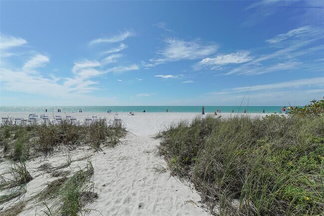 Building Photo - 1100 Benjamin Franklin Dr