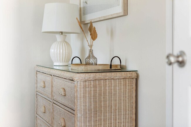 Building Photo - 217 Carol Pl