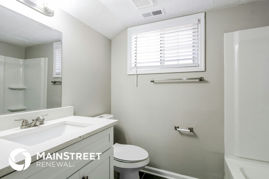 Building Photo - 721 Stonebridge Park Cir