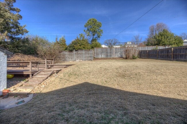 Building Photo - 1223 E 31st St