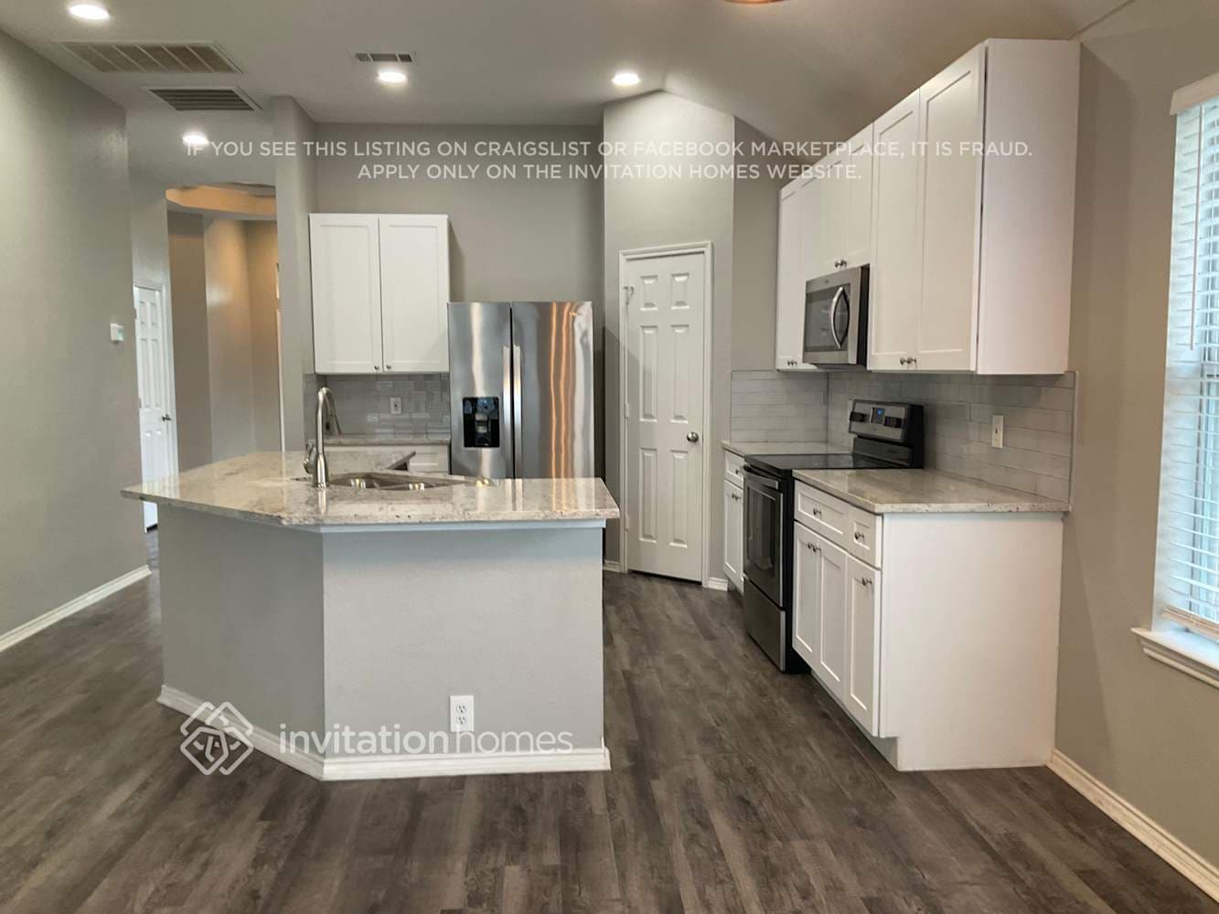 Building Photo - 713 Geary Dr