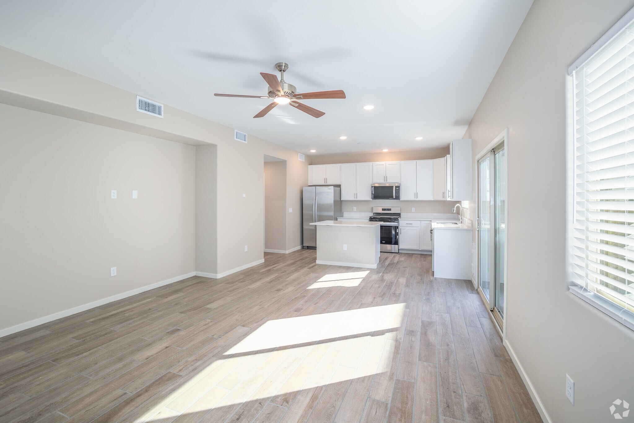 3BR, 2.5BA - 1,735SF Corner Unit - Cortaro Point