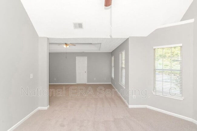 Building Photo - 420 Harvick Cir