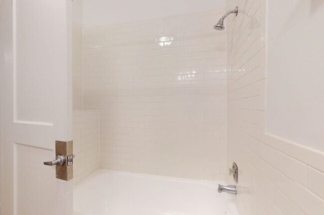 Floorplan - 5335-5345 S. Kimbark Avenue