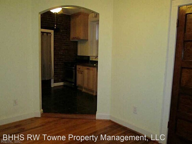 Building Photo - 1 br, 1 bath House - 1413 Colonial Avenue #C1