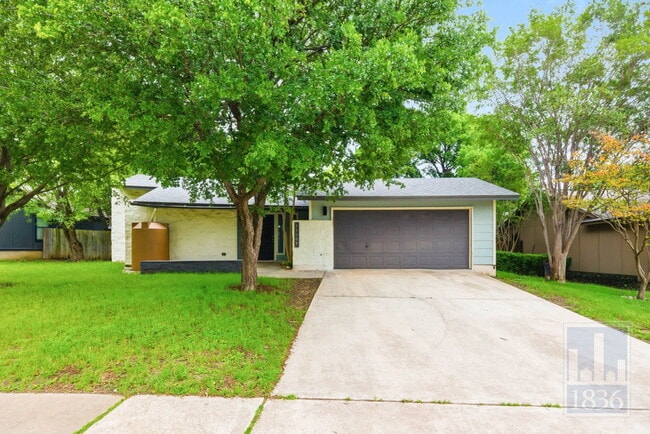 Building Photo - 13009 Lamplight Village Ave