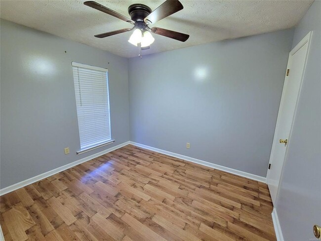 Building Photo - 3248 Meadow Walk Ln