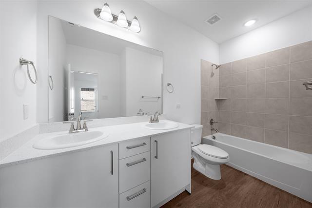 Building Photo - 105 Capewood Dr