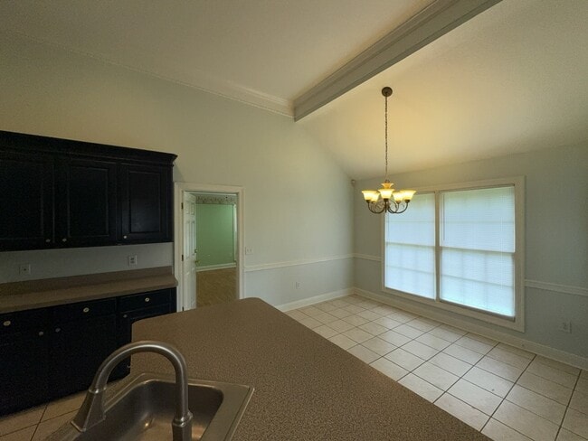 Building Photo - 103 Canter Cove