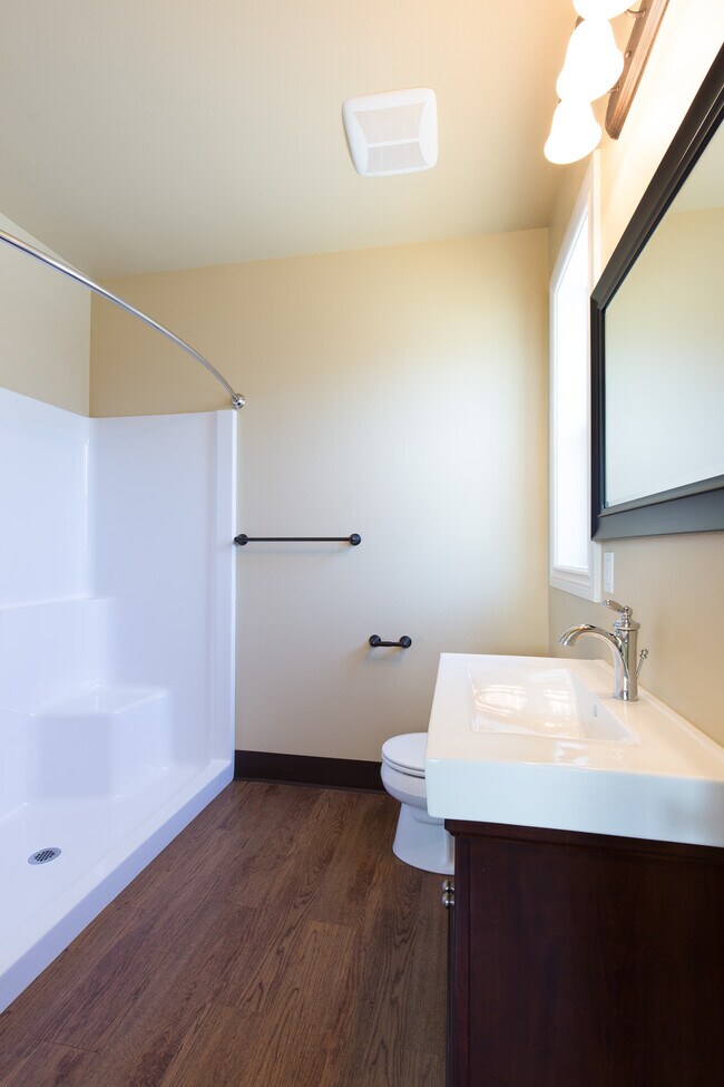 Building Photo - 436 10th NW St