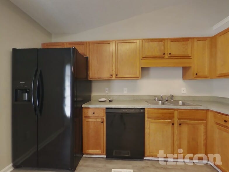 Building Photo - 45 Cedars Glen Way