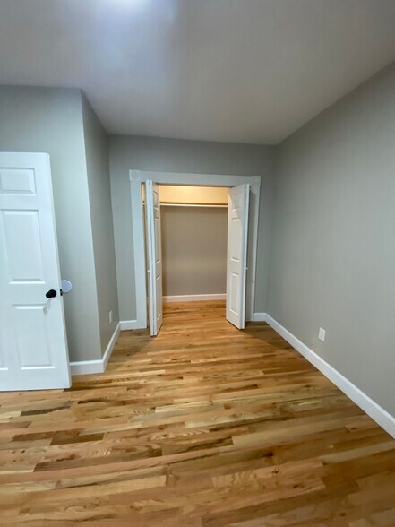 Building Photo - 280-290-290 Garden St