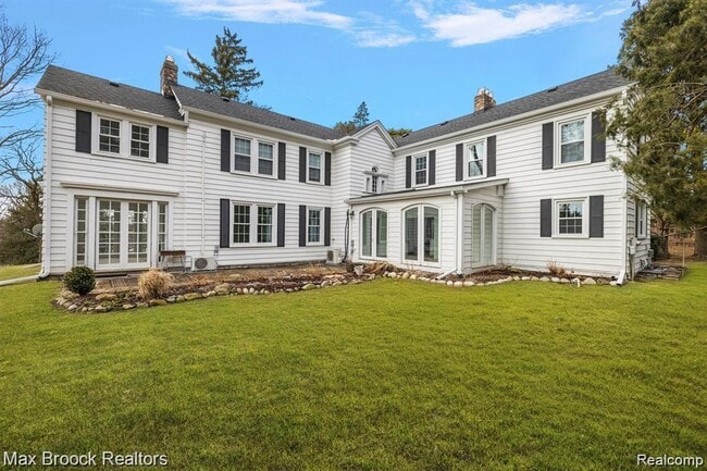 Building Photo - 1200 Orchard Ridge Rd