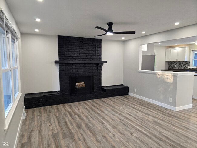 Building Photo - 2115 Dawnshire Dr