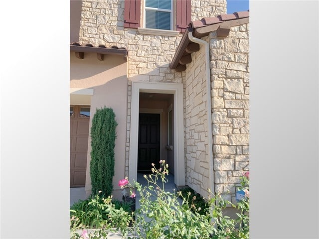 Building Photo - 16 Manzanillo