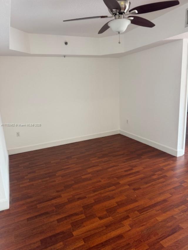 Building Photo - 9300 Fontainebleau Blvd