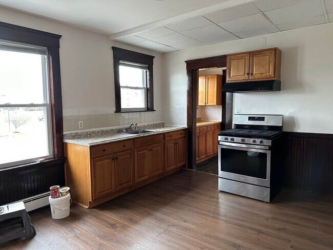 Building Photo - 17 Bowdoin St