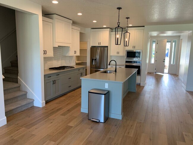 Building Photo - Newer Star Single Family Home!!!