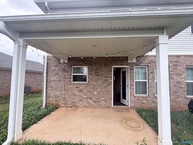 Building Photo - 4200 Textile Ln