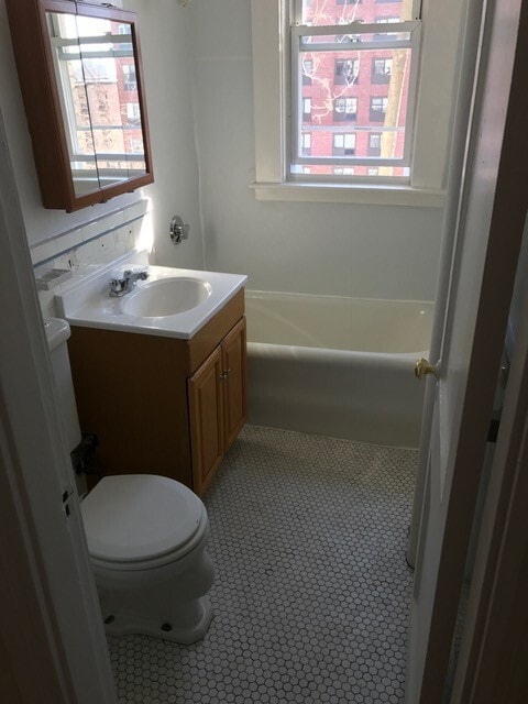 Building Photo - 1625 Commonwealth Ave