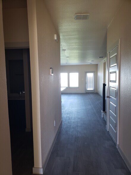 Building Photo - 14431 Sweet Water Dr